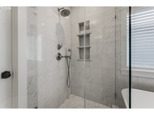 14185 Sw 131ST Ter, Portland, OR 97224