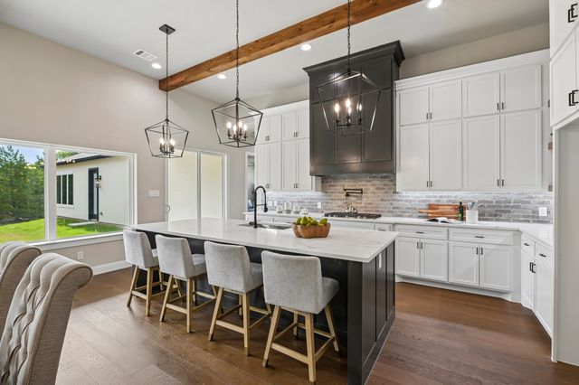 3080 Glen Oaks Drive, Waxahachie, TX 75165