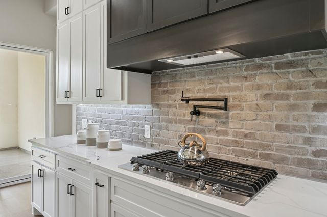 3080 Glen Oaks Drive, Waxahachie, TX 75165