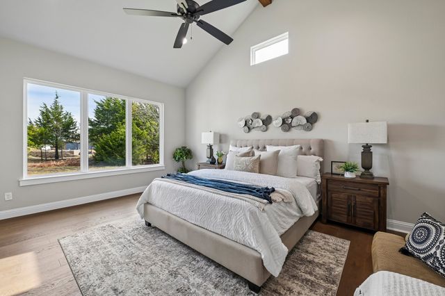 3080 Glen Oaks Drive, Waxahachie, TX 75165