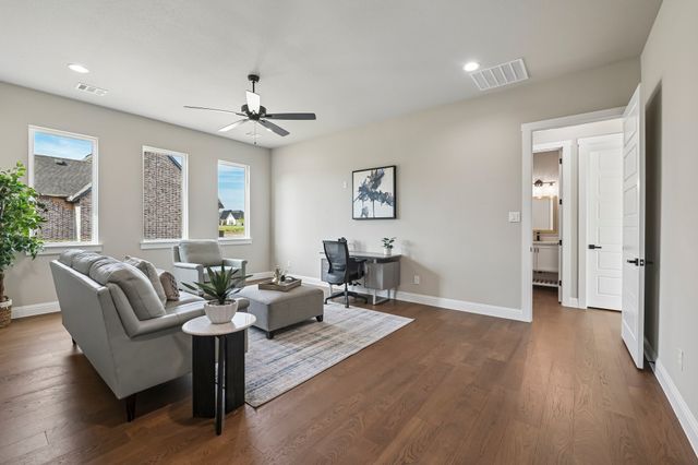 3080 Glen Oaks Drive, Waxahachie, TX 75165