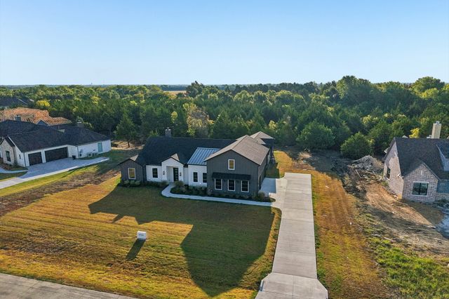 3080 Glen Oaks Drive, Waxahachie, TX 75165