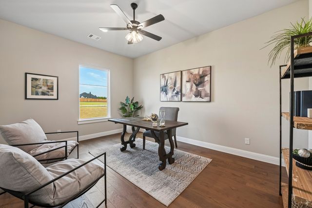 3080 Glen Oaks Drive, Waxahachie, TX 75165