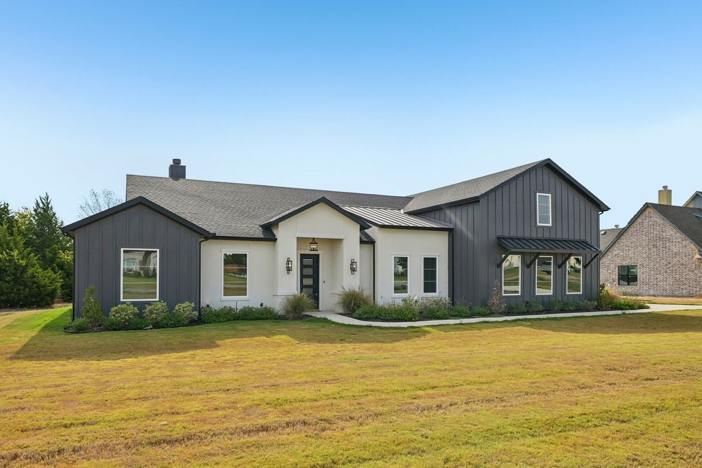 3080 Glen Oaks Drive, Waxahachie, TX 75165
