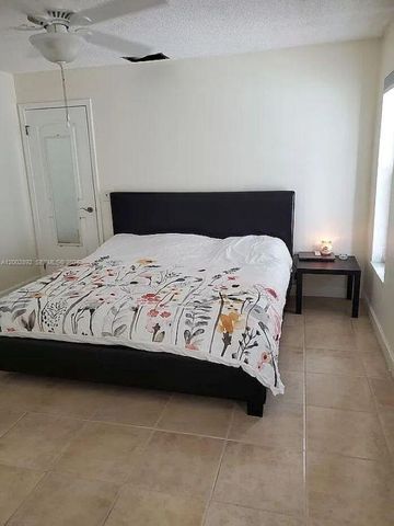 12011 NW 33rd St, Sunrise, FL 33323