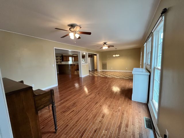 1763 Highway 166, N, Mount Pleasant, TN 38474