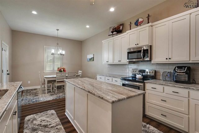 1430 DANBERRY STREET, Burkburnett, TX 76354