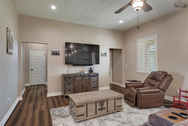 1430 DANBERRY STREET, Burkburnett, TX 76354
