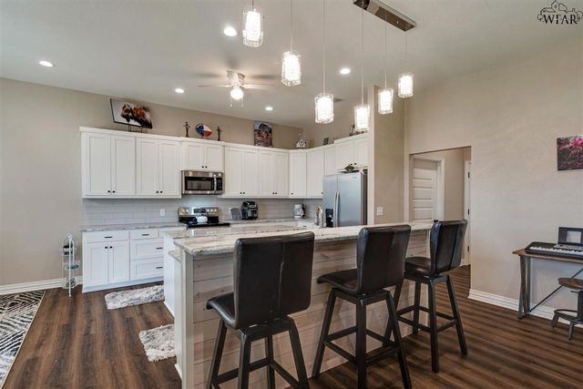 1430 DANBERRY STREET, Burkburnett, TX 76354