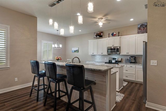 1430 DANBERRY STREET, Burkburnett, TX 76354
