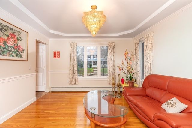 20 Teaberry Ln 1, Braintree, MA 02184