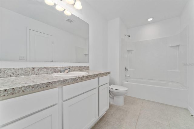 221 MANDOVI STREET, Davenport, FL 33837