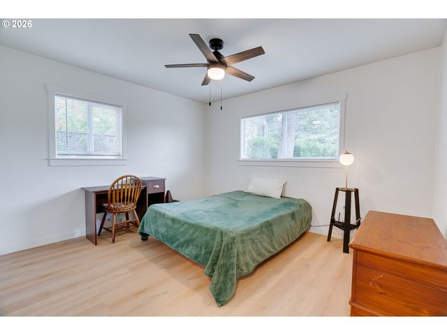 19 Ne 148TH Ave, Portland, OR 97230