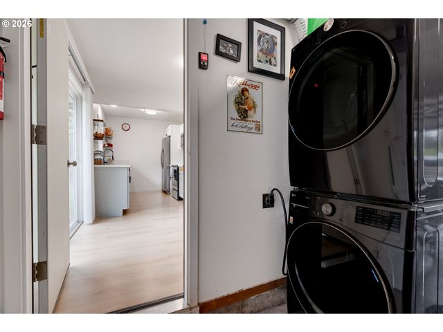 19 Ne 148TH Ave, Portland, OR 97230