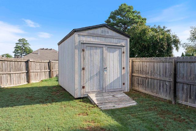 121 Sancerre Drive, North Little Rock, AR 72113