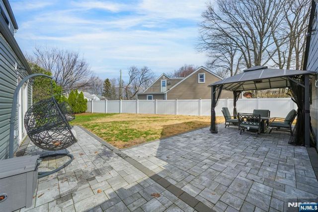 33 Cathy Avenue, Hawthorne, NJ 07506