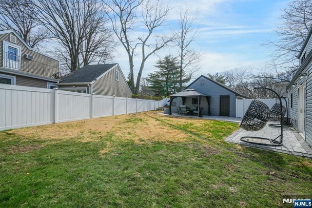 33 Cathy Avenue, Hawthorne, NJ 07506