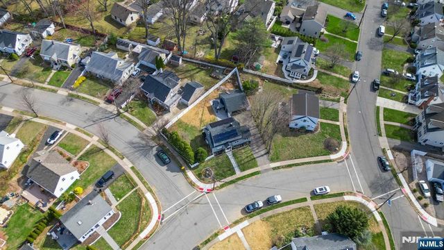 33 Cathy Avenue, Hawthorne, NJ 07506