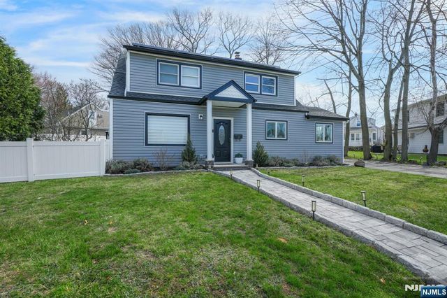 33 Cathy Avenue, Hawthorne, NJ 07506