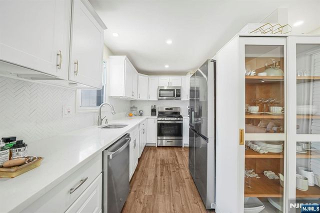 33 Cathy Avenue, Hawthorne, NJ 07506