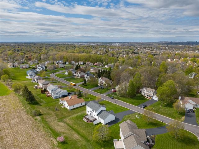 62 Beech Hill Crescent, Henrietta, NY 14534