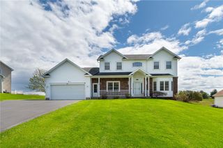62 Beech Hill Crescent, Henrietta, NY 14534