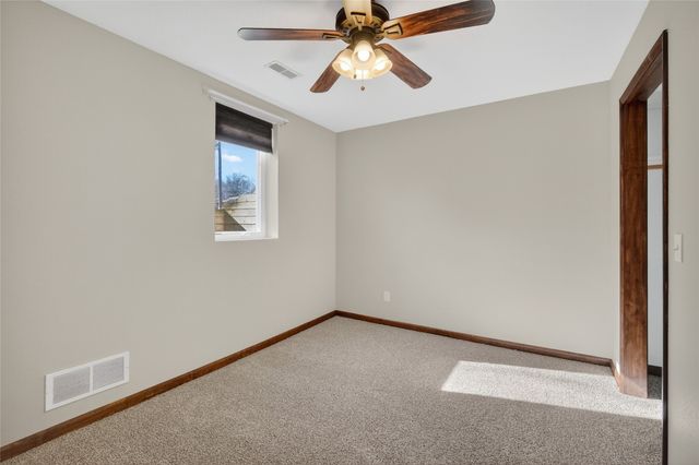 3021 E 29th Street, Des Moines, IA 50317