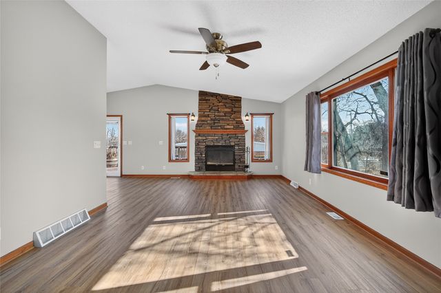 3021 E 29th Street, Des Moines, IA 50317