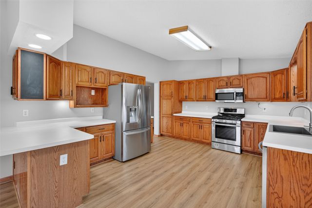 3021 E 29th Street, Des Moines, IA 50317