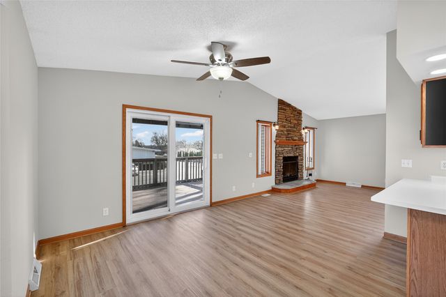 3021 E 29th Street, Des Moines, IA 50317