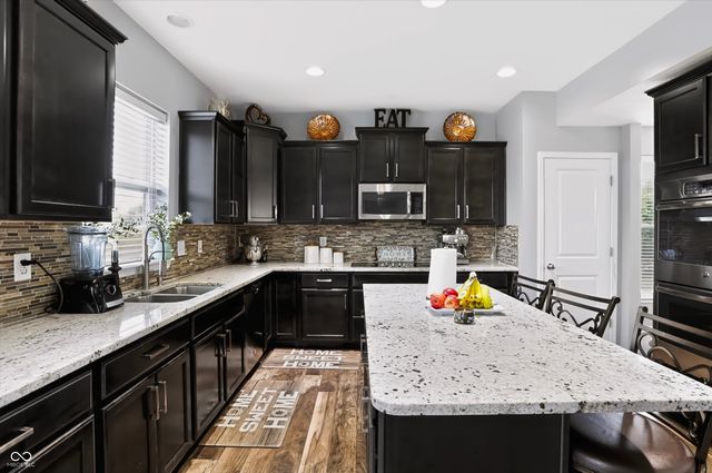 8726 Hornady Drive, Indianapolis, IN 46239