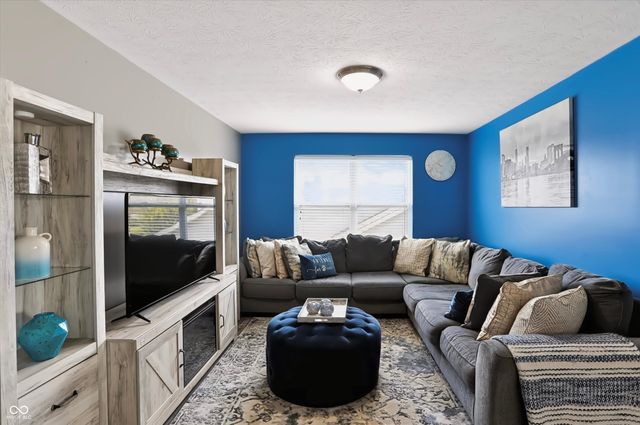 8726 Hornady Drive, Indianapolis, IN 46239