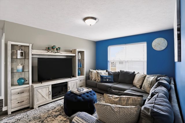 8726 Hornady Drive, Indianapolis, IN 46239
