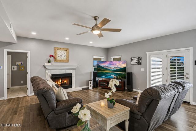 871 VIA ALEGRE Lane, El Paso, TX 79912