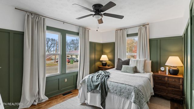 1910 Cureton Ave, Maryville, TN 37804