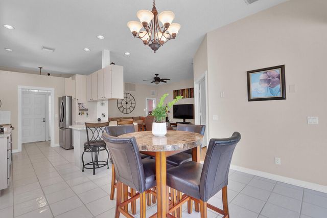 1071 Bedford Avenue, Palm Beach Gardens, FL 33403