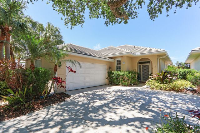 1071 Bedford Avenue, Palm Beach Gardens, FL 33403