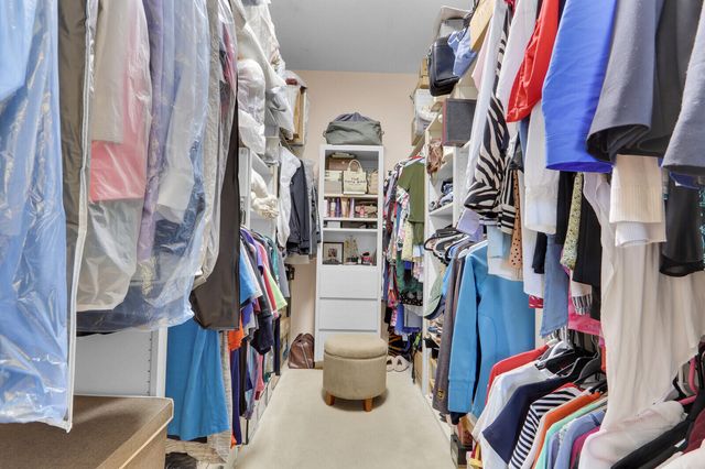 1071 Bedford Avenue, Palm Beach Gardens, FL 33403