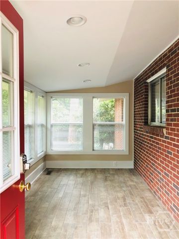 123 Garden Lane, Athens, GA 30606