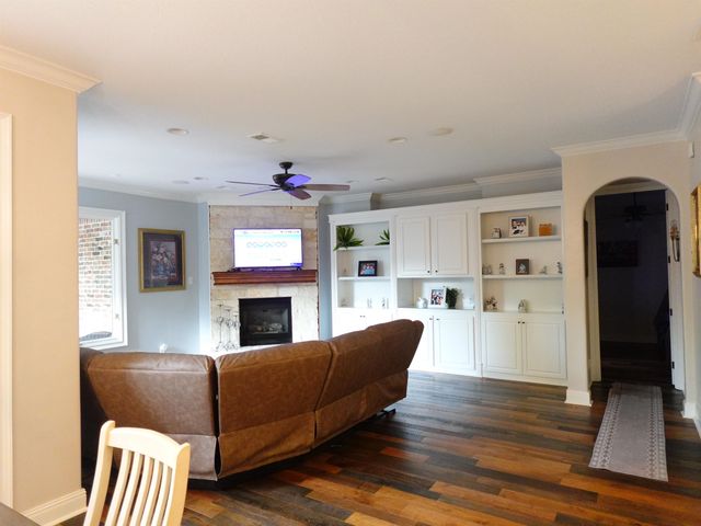 200 OWLS ROOST LN, Unincorporated, TN 38018