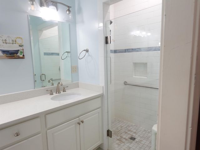 200 OWLS ROOST LN, Unincorporated, TN 38018