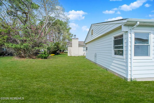 9 Claremont Street, Toms River, NJ 08757