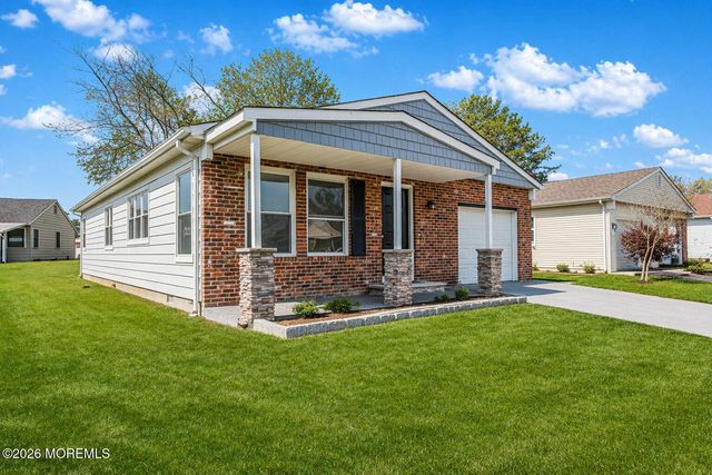 9 Claremont Street, Toms River, NJ 08757