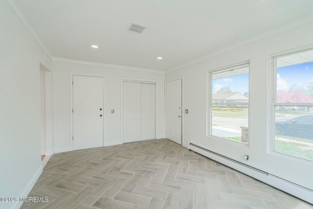 9 Claremont Street, Toms River, NJ 08757