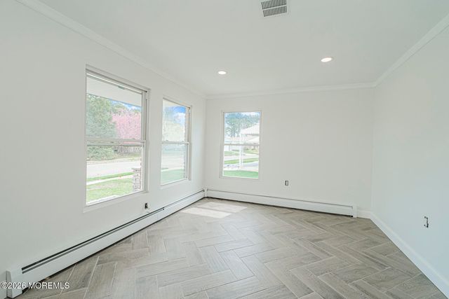 9 Claremont Street, Toms River, NJ 08757