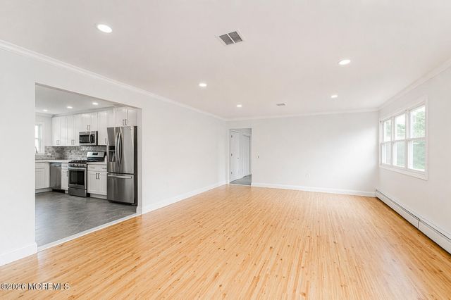 9 Claremont Street, Toms River, NJ 08757