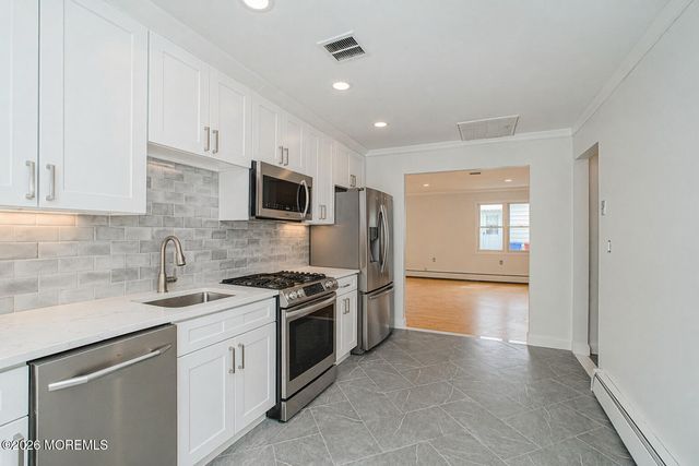 9 Claremont Street, Toms River, NJ 08757