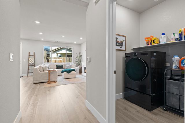 1528 Rapid Falls Ln, Rocklin, CA 95765