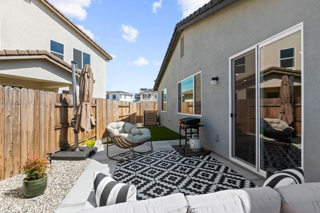 1528 Rapid Falls Ln, Rocklin, CA 95765