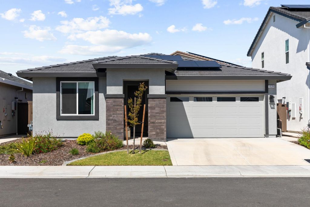 1528 Rapid Falls Ln, Rocklin, CA 95765
